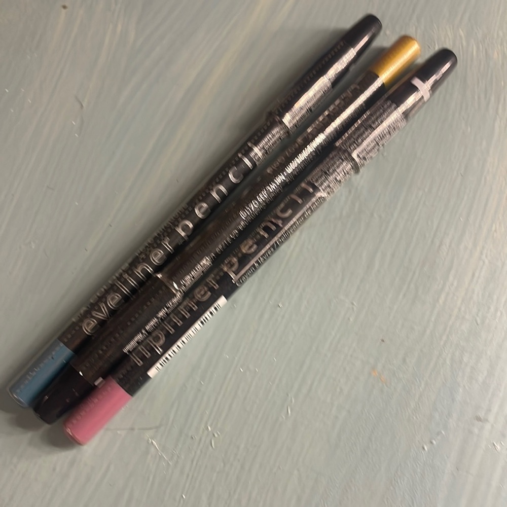 L.A.Colors Eye & Lip Liner Bundle
